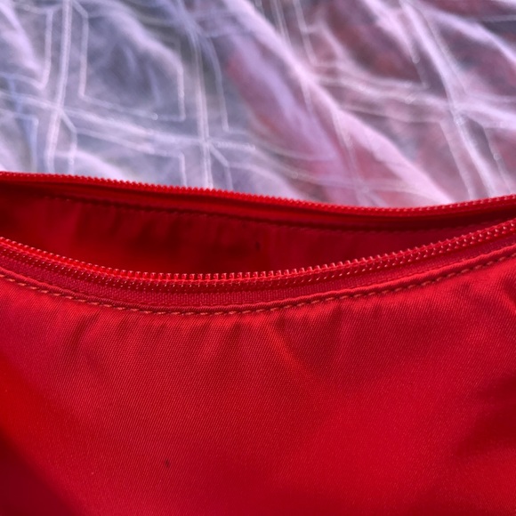 Authentic vintage prada nylon bag in cherry red - Picture 5 of 16